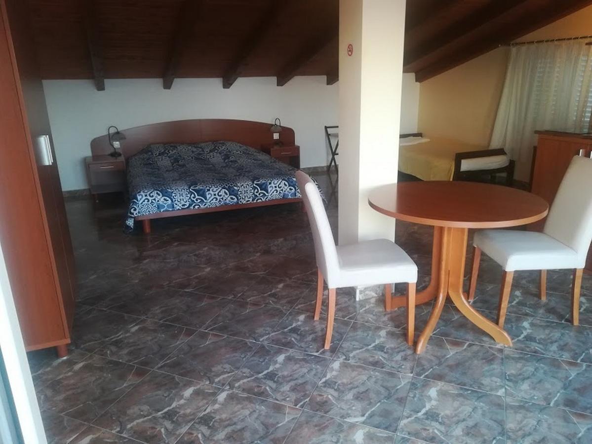 Apartments Barisic Hrvatskih Zrtava 404 Seget Vranjica Trogir Kültér fotó