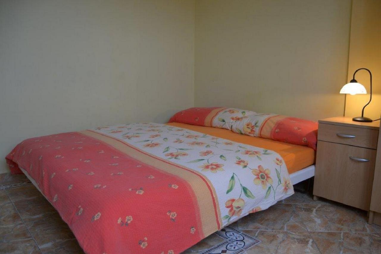 Apartments Barisic Hrvatskih Zrtava 404 Seget Vranjica Trogir Kültér fotó